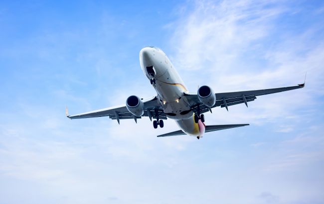 Украина приветствует решение FFA о полетах над Крымом, но небо не откроет