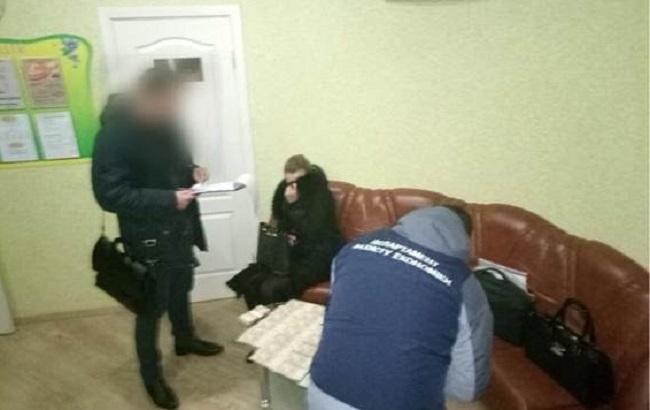 В Запорожской области задержали прокурора за взяточничество