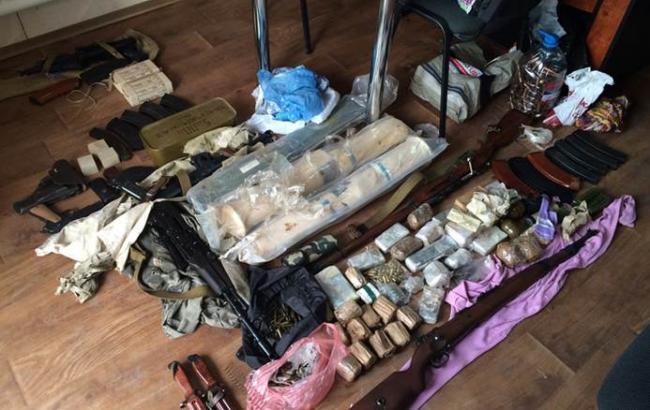 В Днепропетровской обл. СБУ разоблачила сеть незаконного оборота оружия