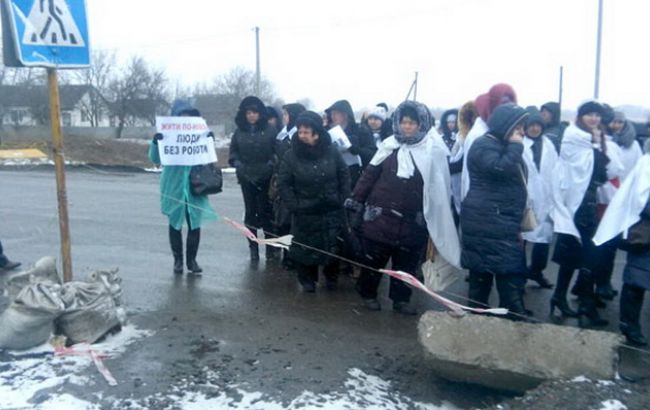 Под Полтавой снова перекрывали трассу на Харьков