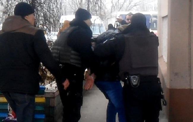 У Херсоні затримали підозрюваних у підпалі квартири мера