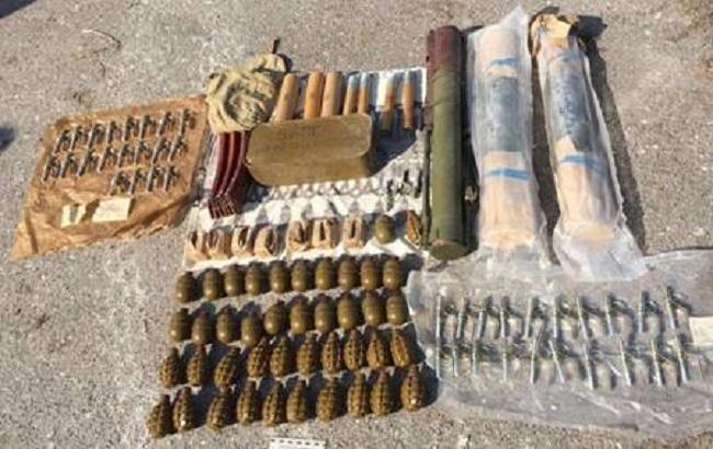 Под Одессой обнаружили большой тайник с боеприпасами