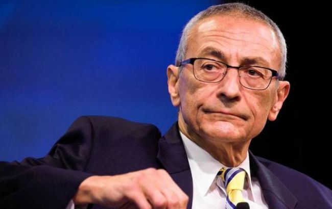 WikiLeaks опубликовал еще одну часть переписки главы кампании Клинтон