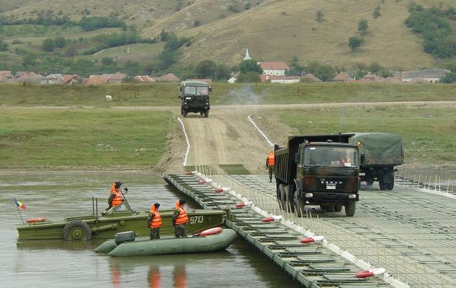 В Румынии начались учения с участием украинских военных