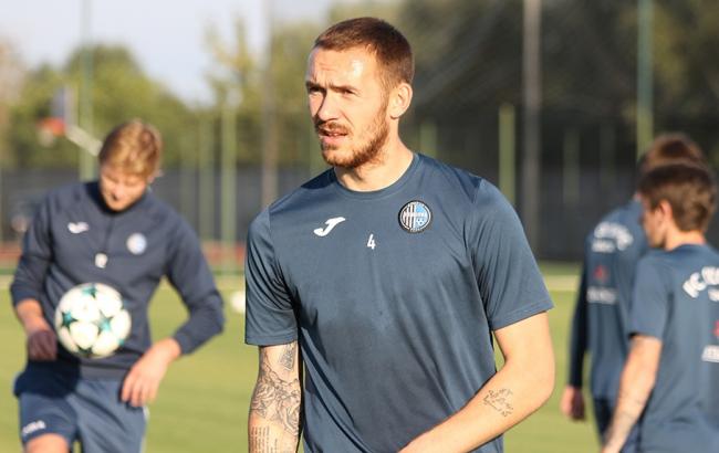 "Олимпик" покинули два футболиста