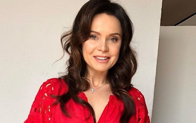 Вагітна Лілія Подкопаєва вийшла у світ з новим нареченим (фото)