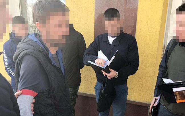 У Полтаві керівник громадської організації вимагав хабар у півмільйона гривень