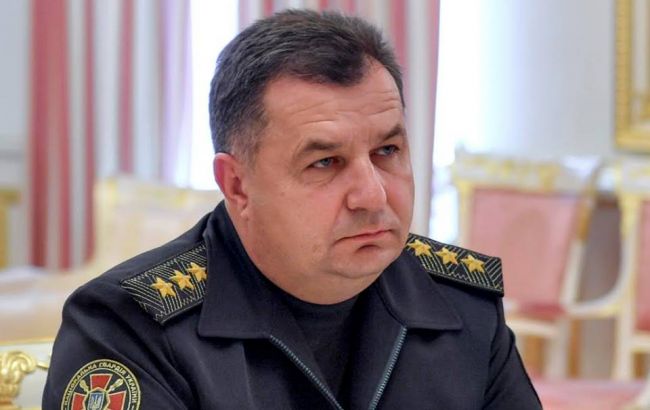 Полторак пообіцяв прозвітувати про постачання форми для військових