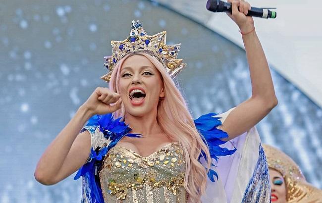 "Туфли с бриллиантом": Полякова рассказала, как провела день в бутике Dolce&Gabbana