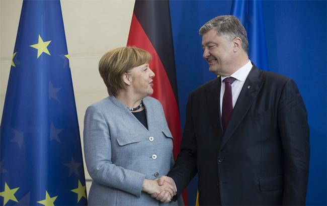 Порошенко встретится с Меркель и Макроном 10 мая