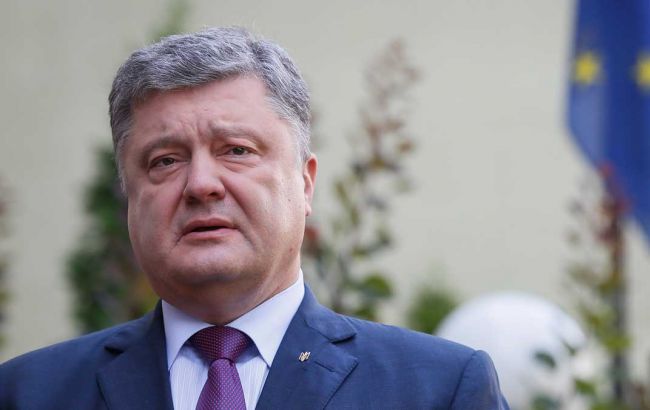 Украину сегодня обороняют потомки воинов Красной армии и УПА, - Порошенко