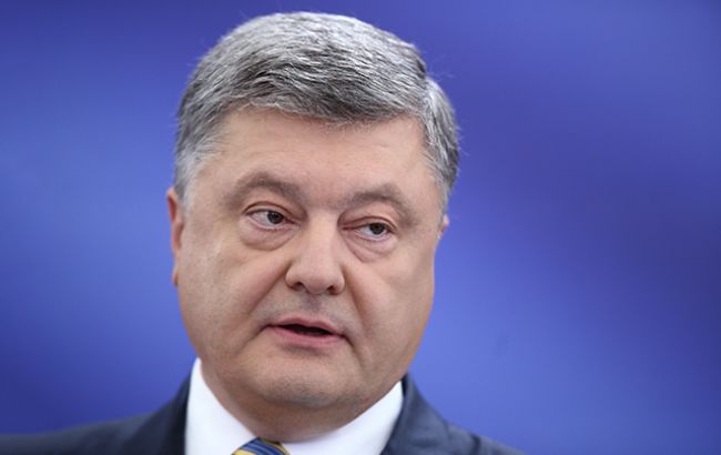 Порошенко отказался разблокировать "ВКонтакте"