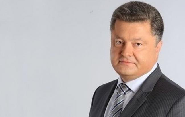 Порошенко призвал Гонтареву присоединиться к спасению депозитов вкладчиков