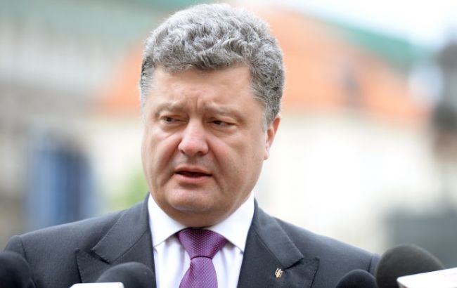 Порошенко потребовал от фракции БПП активнее участвовать в формировании Кабмина