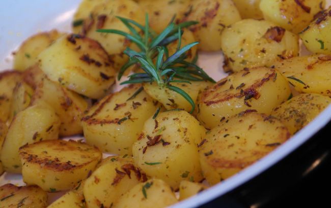 Печеный картофель конфи от Клопотенко: "одеялко для вкусовых рецепторов" (видео)
