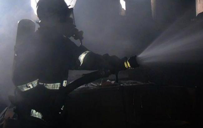 В Киеве ночью сгорели два авто