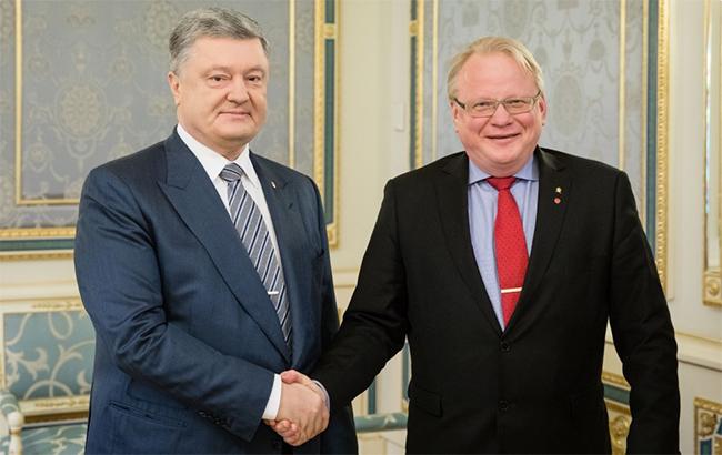 Поведение РФ после решения арбитража подтверждает опасность "Северного потока-2", - Порошенко