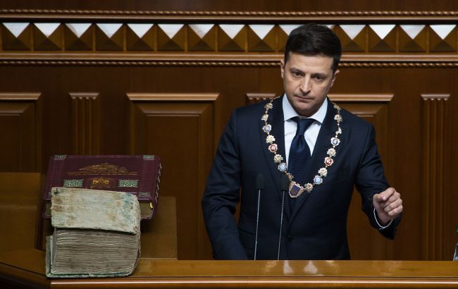 Стартовая полоса: как прошел первый год президентства Владимира Зеленского