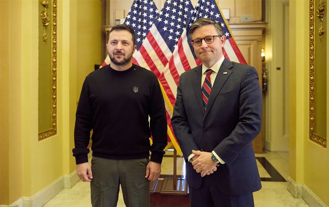 Зеленський поговорив зі спікером Палати представників США