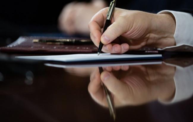 Порошенко одобрил освобождение от НДС ввоз необходимой для ООС продукции