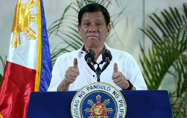 Президент Филиппин угрожает бомбить школы за антиправительственные призывы