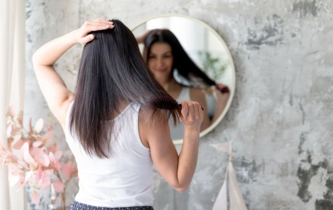 Чому волосся швидко жирніє та що їсти, щоб запобігти цьому