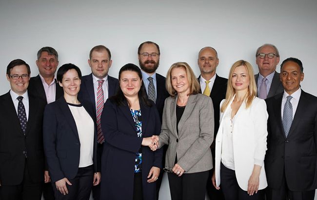 Бывший эксперт МВФ избрана главой набсовета ПриватБанка