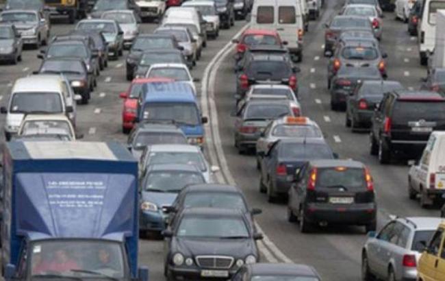 Затори у Києві досягли 8 балів