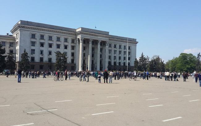 В Одесі евакуювали людей з Куликова поля через "замінування" Будинку профспілок
