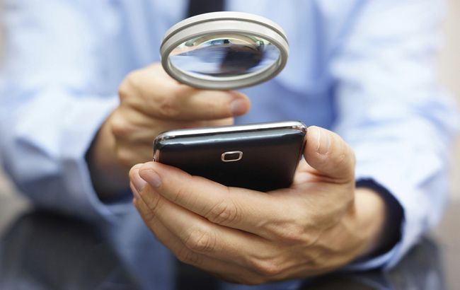 Китай устанавливает шпионское ПО на смартфоны туристов, - The Guardian