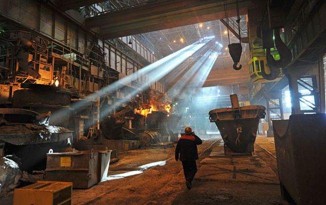 Падение промышленного производства в РФ в феврале составило 2,7%, - Росстат