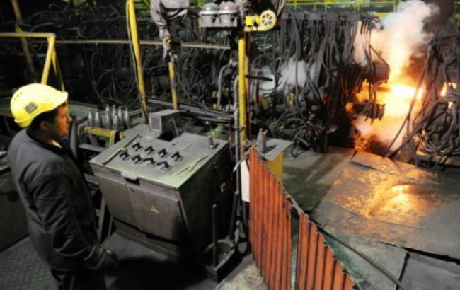 Промпроизводство в Украине в июле замедлило падение до 13,4%, - Госстат