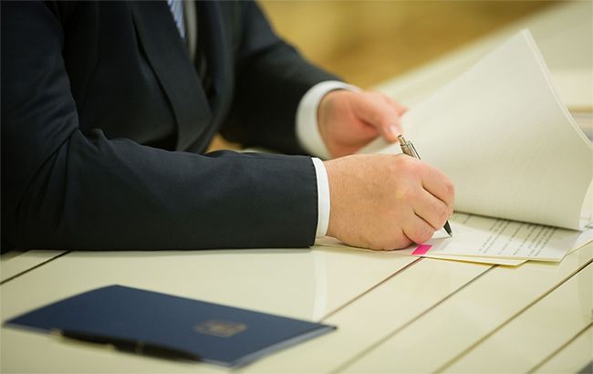 Порошенко підписав закон про будівництво доріг за принципом концесії