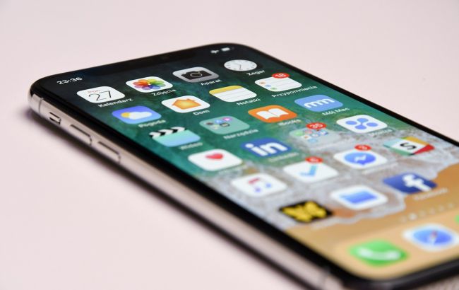 На iPhone вийшов додаток, який об'єднав браузер, пошуковик та ШІ: у чому його особливість