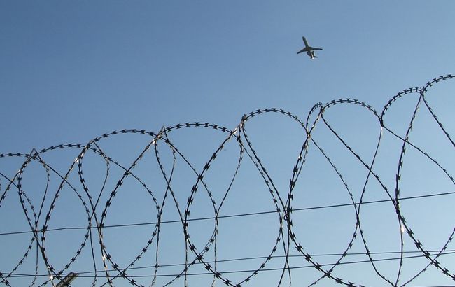 В РФ могут разрешить сбивать пассажирские самолеты-нарушители