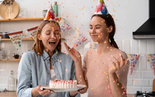 Что запрещено делать в свой день рождения: приметы и суеверия