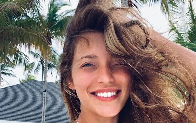 Регіна Тодоренко розповіла про свою мрію і вразила стійкою на голові