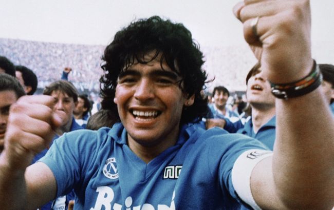 Умер Диего Марадона: за что гения футбола и бунтаря по жизни любили миллионы