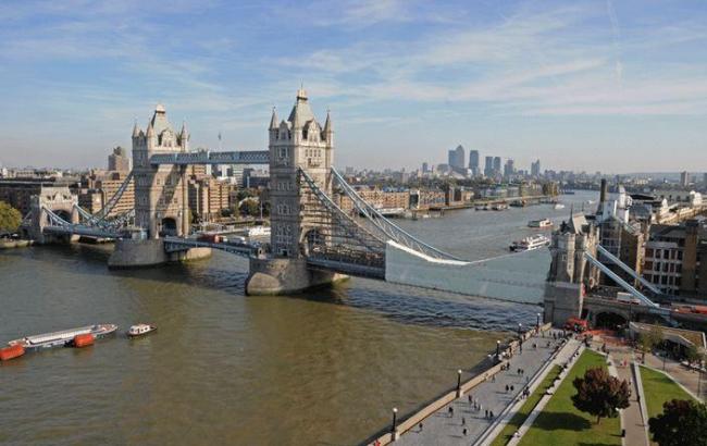 На реке Темза произошел взрыв, есть пострадавшие