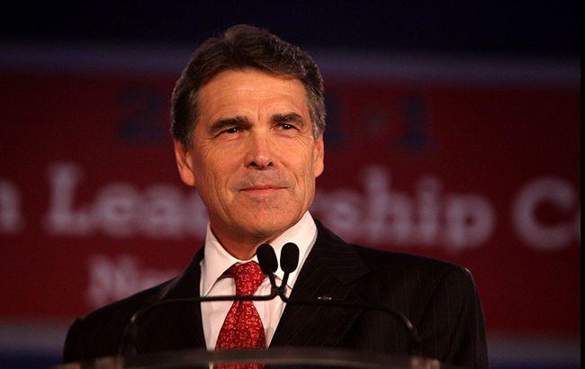 Міністр енергетики США Пері відклав візит до України через ураган "Харві"