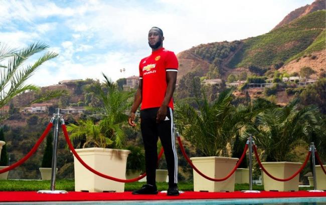 Лукаку будет играть в МЮ под номером Ибрагимовича