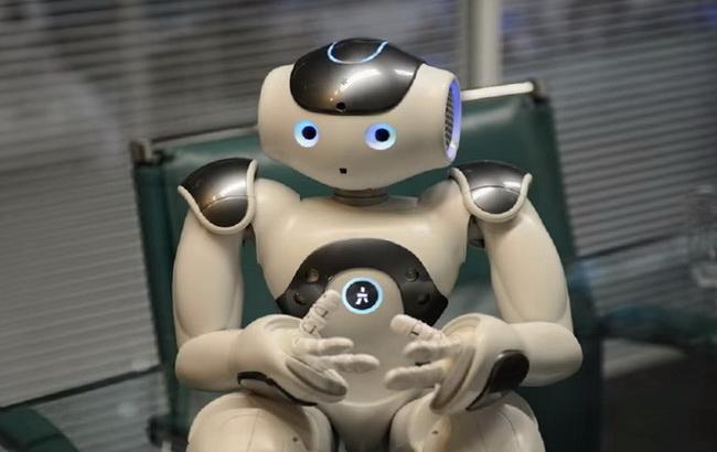 Китайская телекомпания наняла ведущим эфира робота от Microsoft