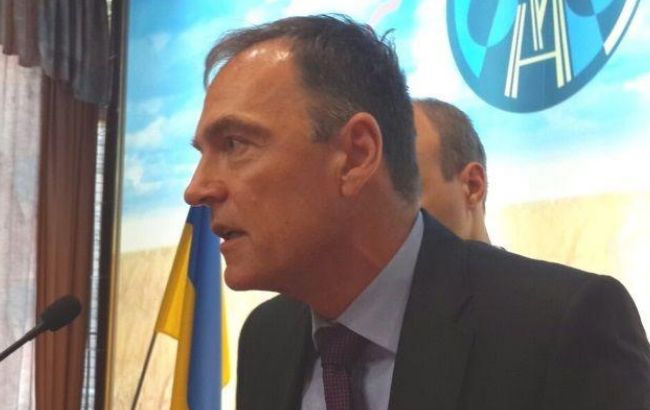 Роллинс обещает презентовать новую стратегию "Укрнафты" в 2016 г