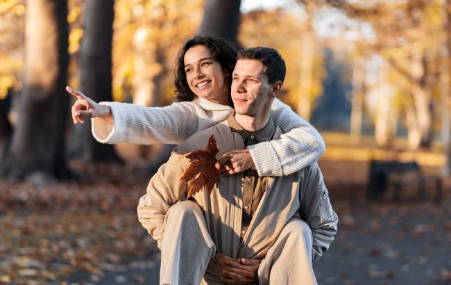 Зірки обіцяють міцне кохання 5 знакам Зодіаку: відчують магію вже наступного тижня