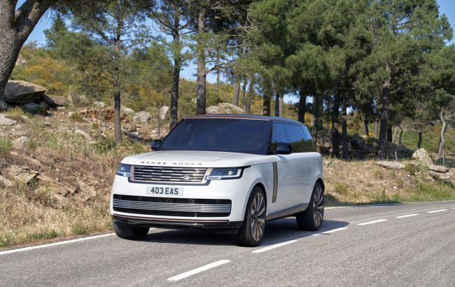 Представлено новий Range Rover: електричні двері, топовий мотор BMW та ціна від 4 млн гривень