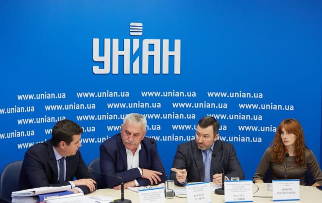 "Відродження" просит президента определить как неотложный законопроект о соцвыплатах семьям с детьми