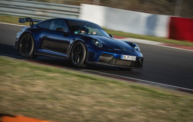 Суперкар Porsche 911 GT3 встановив новий рекорд на трасі Нюрбургринг
