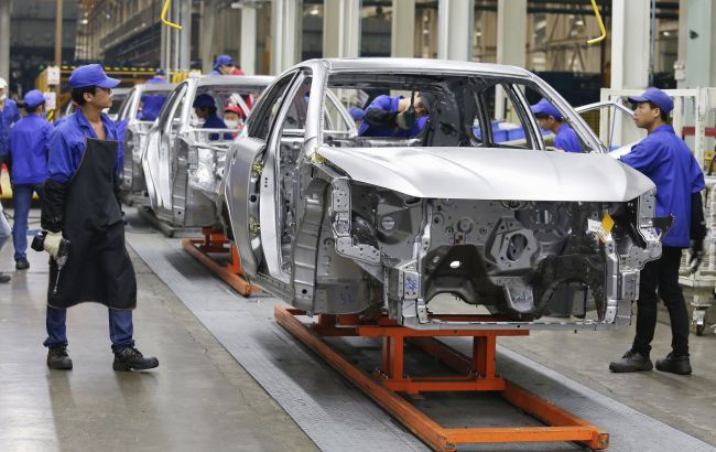 Гряде переділ автопрому Китаю: іноземні компанії зможуть на 100% володіти автозаводами в країні