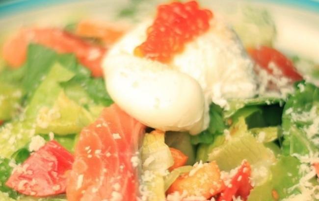 Легче, чем Оливье: полезный рецепт салата на Рождество