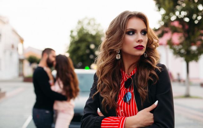 Любовний трикутник: психолог пояснила, чому чоловіки заводять коханок